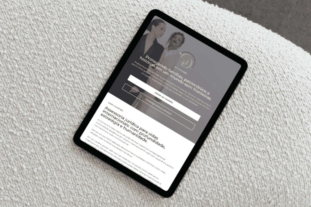 Landing page para escritório de advocacia com design profissional e estratégico